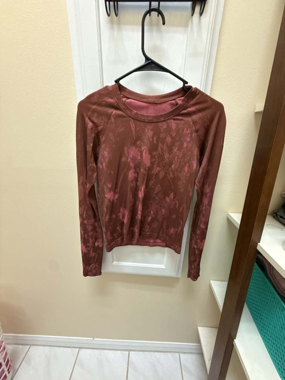 Lululemon Swiftly Long Sleeve Shirt. Race Length Roast Brown Brier Rose Size 6
